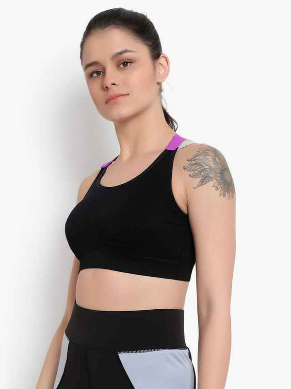 Black Solid Non-Wired Lightly Padded Sports Bra