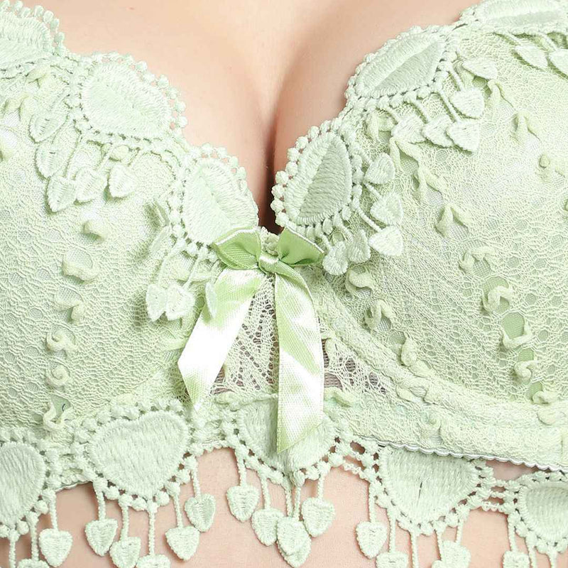 Lace-Designed Heavily-Padded Lingerie Set