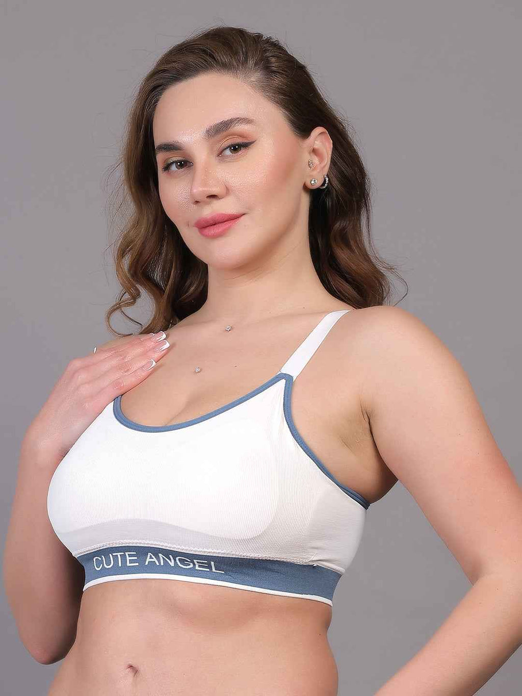 Women Beginners Anti Bacterial Full Coverage Lightly Padded Sports Bra
