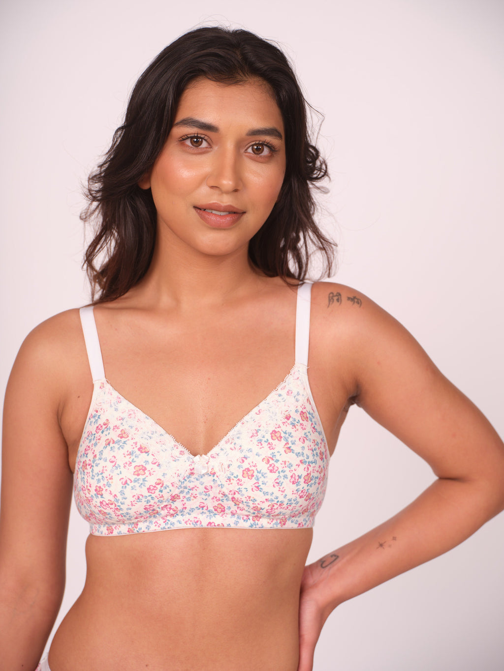 Lightly Padded T-Shirt Bra Floral Print - White