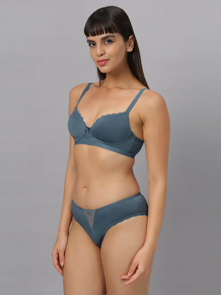 SOIE Woman - Padded Non Wired Medium Coverage Lace Design T-shirt Bra with Mid Rise Full Coverage Lace Brief - -for Women