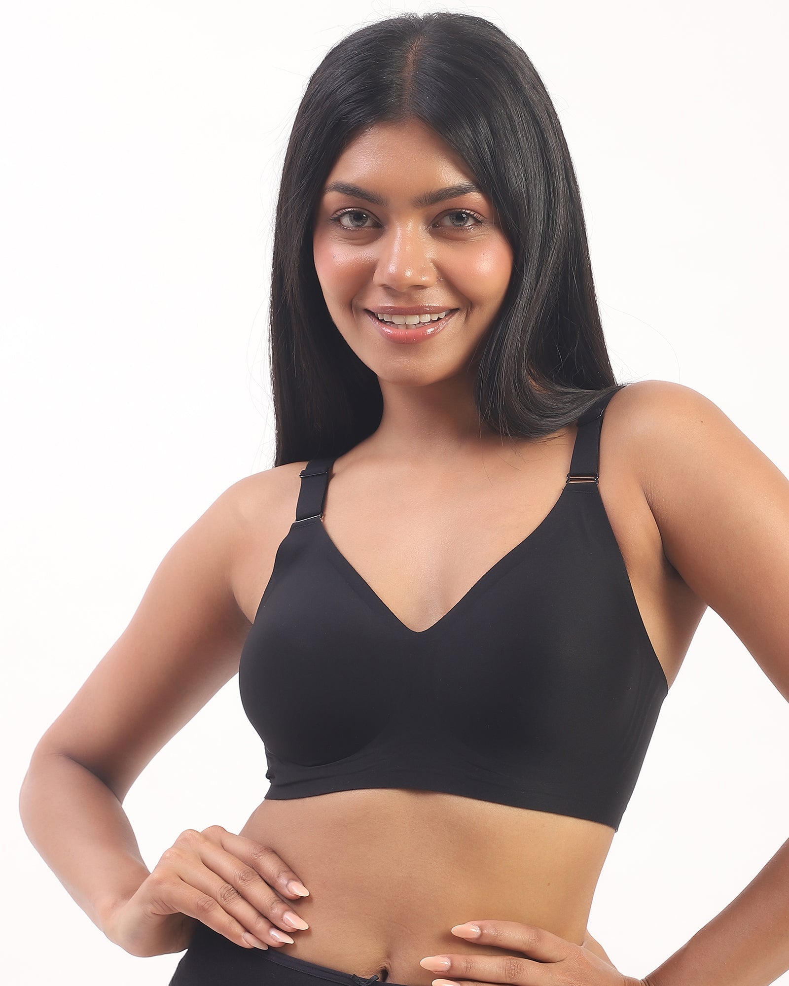 Everyday Black Duo- Bello & Vera Black Seamless Wirefree Bras